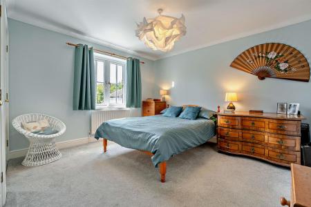 8647715-interior10-800.jpg