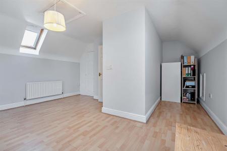 8647715-interior16-800.jpg