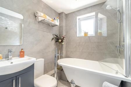 8646799-interior12.jpg