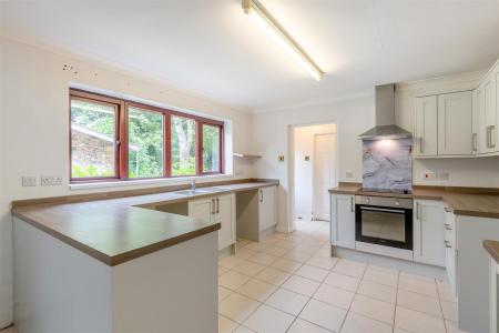 8648778-interior12.jpg