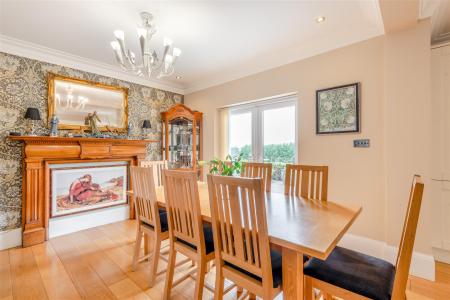 8650538-interior26.jpg