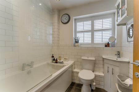 8650932-interior07.jpg