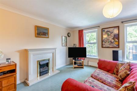 8650755-interior14.jpg