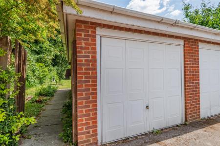 8650755-exterior05.jpg