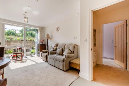 8650995-interior12.jpg
