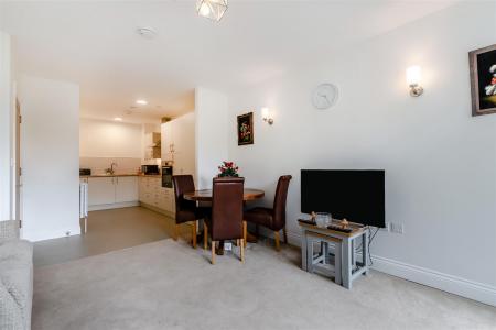 8650995-interior14.jpg