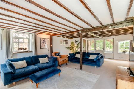 8653506-interior21.jpg