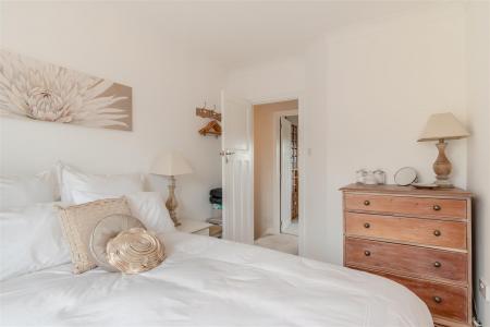 8653942-interior28.jpg