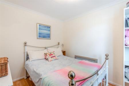 8651747-interior24.jpg
