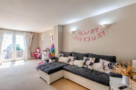 8655029-interior17.jpg