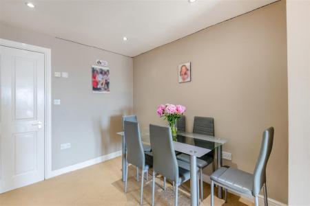 8655029-interior15.jpg