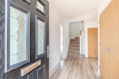 8655834-interior05.jpg