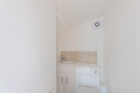 8655834-interior01.jpg