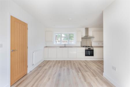 8655834-interior13.jpg