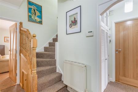 8658069-interior14.jpg