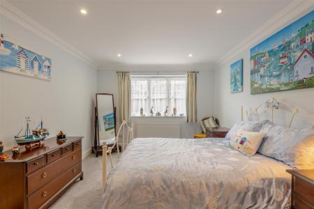 8659289-interior08.jpg