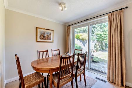 8660277-interior13-800.jpg