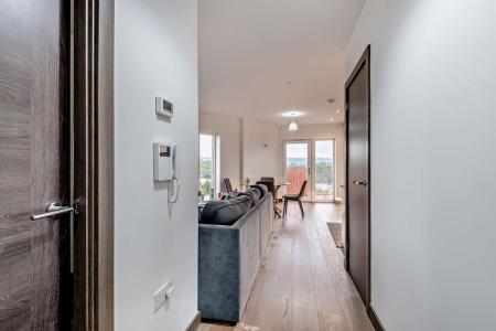 8660491-interior09-800.jpg