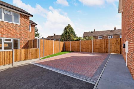 8662092-exterior16-800.jpg