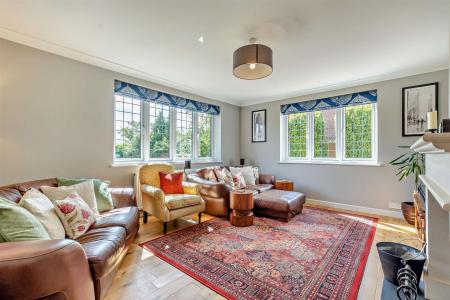 8662378-interior14-800.jpg