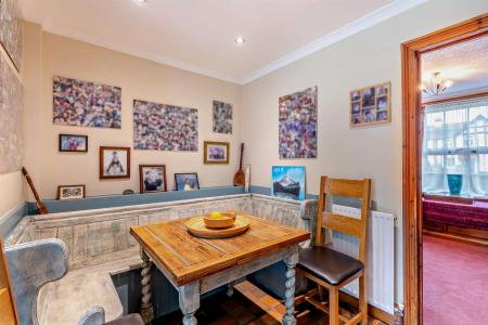 8664310-interior08-800.jpg