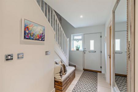8667321-interior01-800.jpg