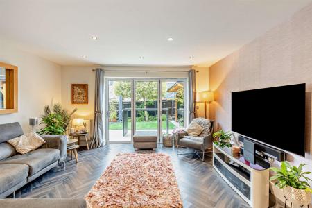 8667321-interior04-800.jpg