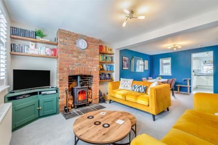 8636523-interior18.jpg