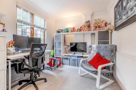 8639429-interior12.jpg