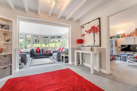 8639429-interior09.jpg