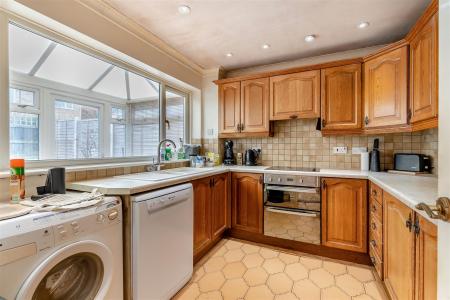 8641264-interior09.jpg