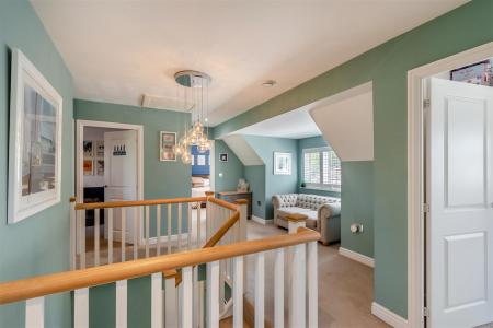 8645914-interior23.jpg