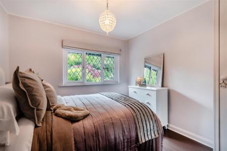 8645200-interior14.jpg