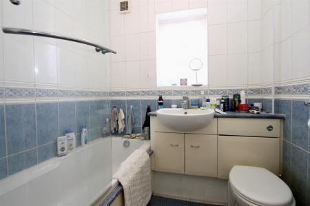 Bathroom.jpg