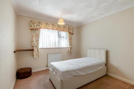 8649382-interior04.jpg