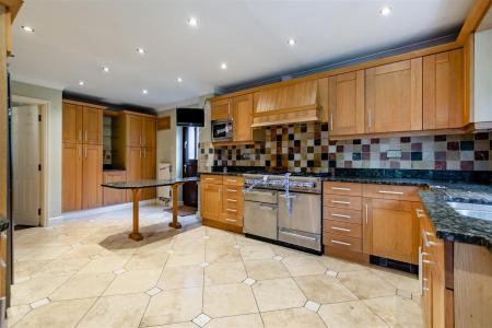 8651036-interior07.jpg