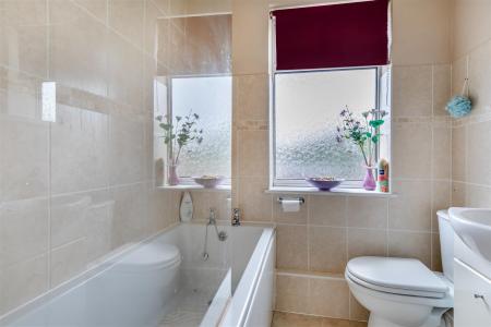 8650746-interior20.jpg