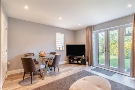 8652976-interior02.jpg