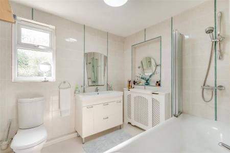 8653238-interior15.jpg