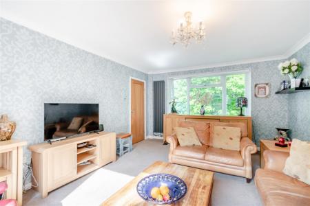8653238-interior03.jpg