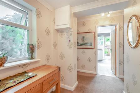 8653238-interior08.jpg