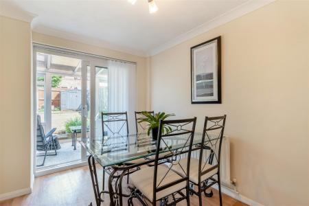 8653779-interior04.jpg
