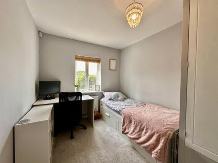 Bedroom 2 pic 2.jpg