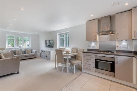 8659086-interior14.jpg