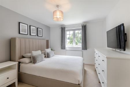 8659086-interior01.jpg