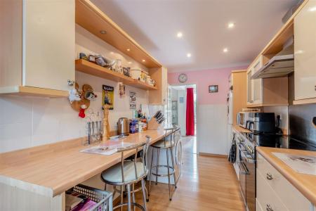 8657953-interior08.jpg