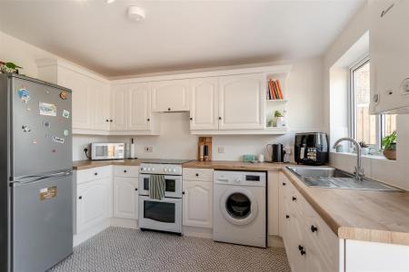 8660190-interior09.jpg