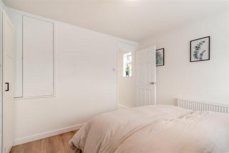 8660190-interior12.jpg