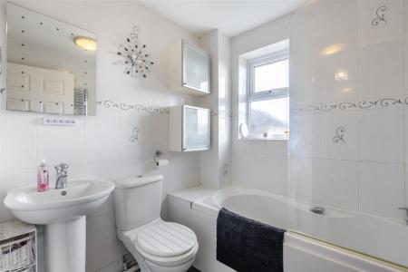 8662394-interior01.jpg