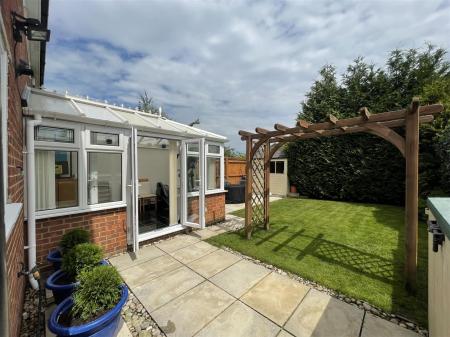 Baywell - 3 conservatory from outside.jpeg
